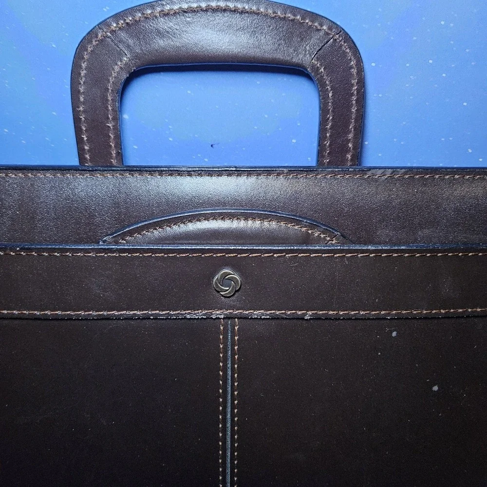 Samsonite Dignitary 3